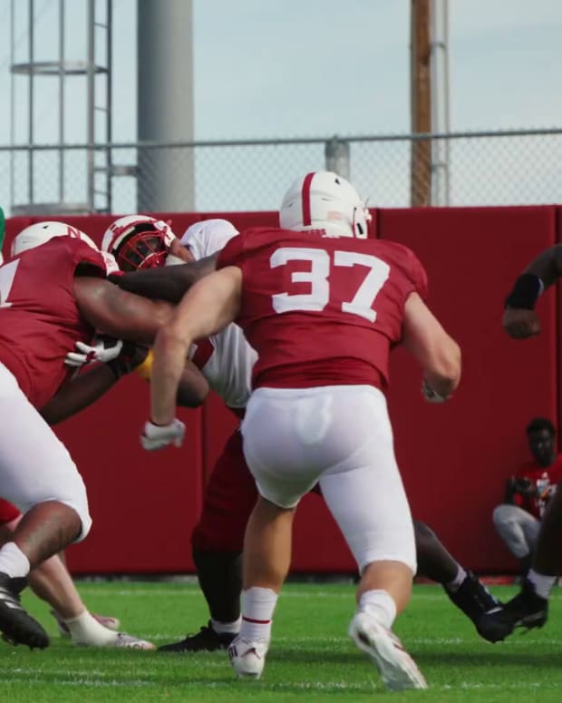 Chubba Purdy quarterback to Emmett Johnson running back Barret Liebentritt fullback 2023-08-05 Nebraska football fall camp scrimmage